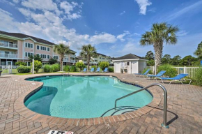 Modern Top-Floor Condo Less Than 1 Mi to Golfing!